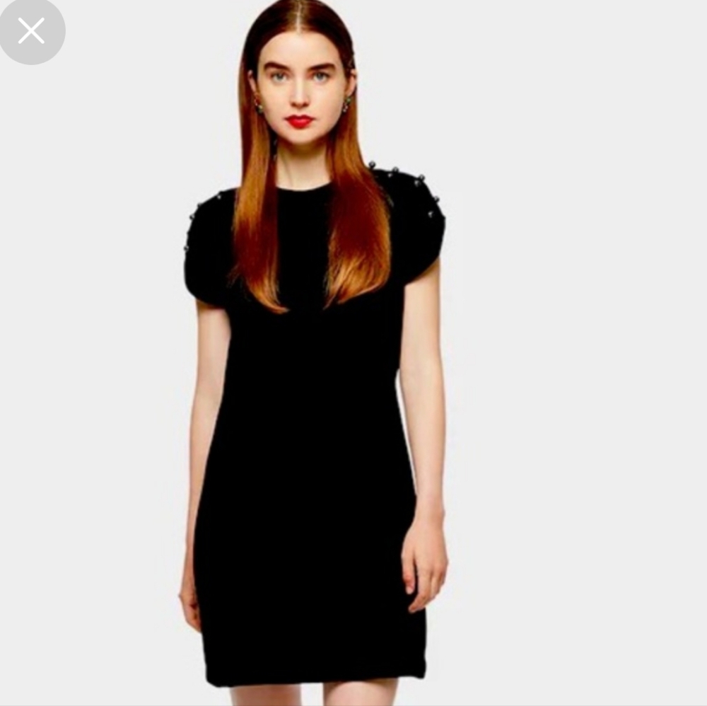 Betsy Johnson Black Pearl Shoulder, Cap Sleeve Shift  Dress. Size 12